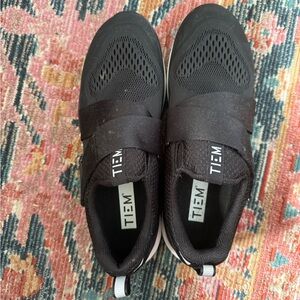 Tiem cycling / spin shoes NWOT